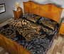 Tahiti Polynesian Quilt Bed Set - Gold Turtle Hibiscus Flowing 4