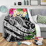 Kosrae Polynesian Premium Blanket - Summer Plumeria (Black) 3