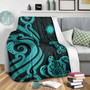 Marshall Islands Premium Blanket - Turquoise Tentacle Turtle Crest 5