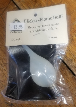 Flame Tip Orange Glow Flicker Bulb 3 Watt
Candelabra size.