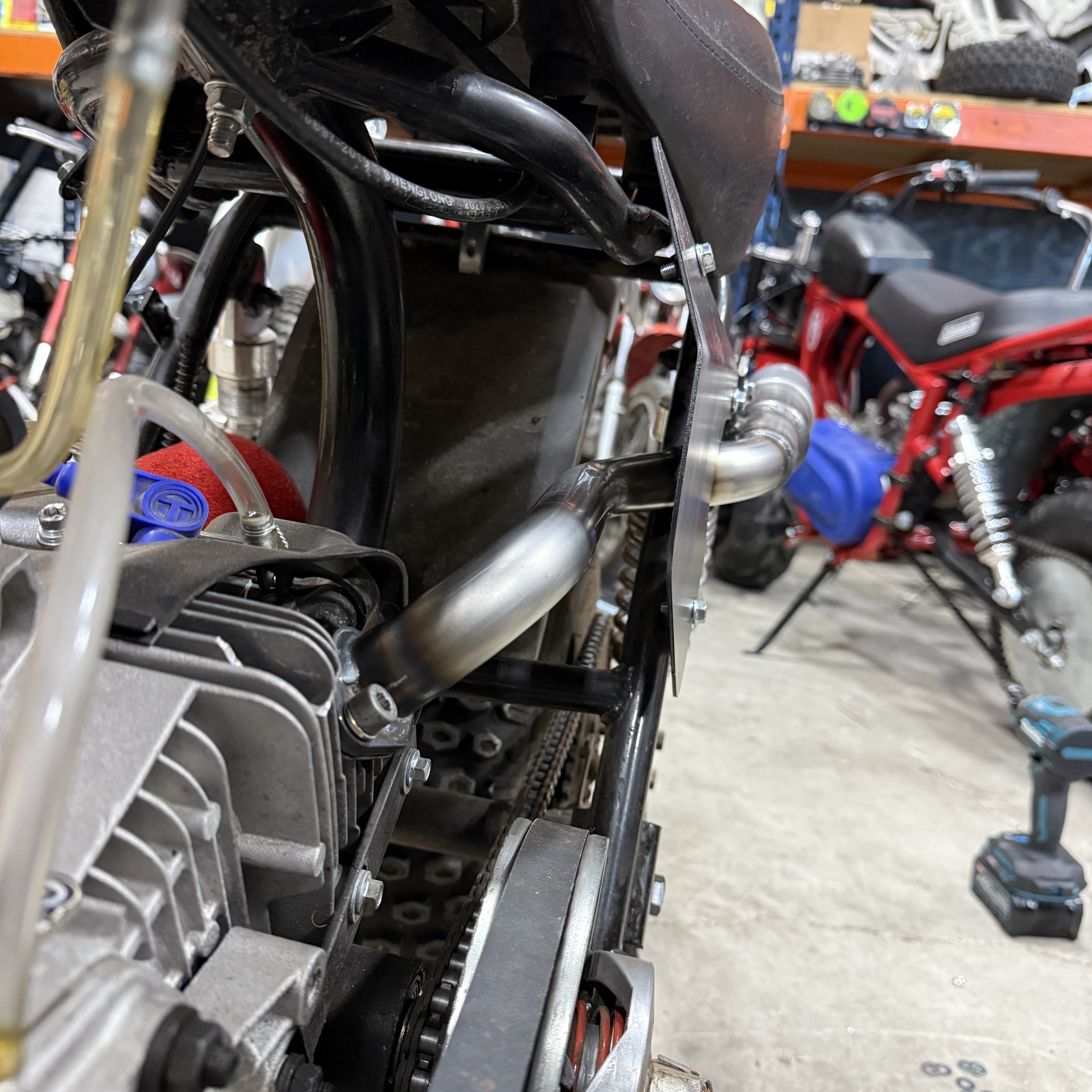 V2 Super Pipe Exhaust System, MB200 and Hurricane 200