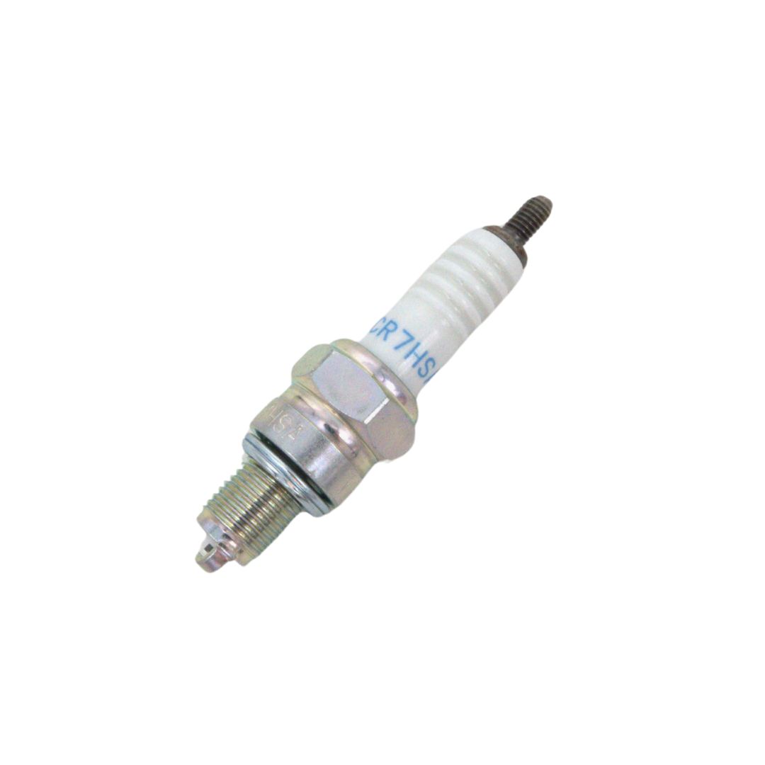 NGK Spark Plug CR7HSA (CR7HSA)