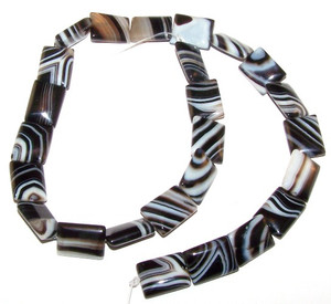 12x16mm Puff Rectangle Semiprecious Gemstone Beads - Black Striped Agate 12x16mm Puff Rectangle Semiprecious Gemstone Beads - Black Striped Agate