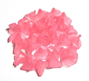 Pink Acrylic Flower Beads – Style 1