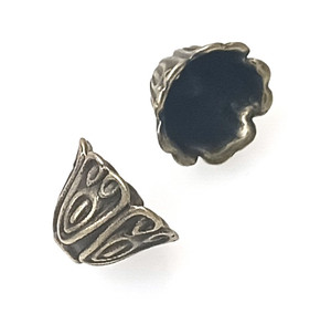 5 Antique Bronze 15x10mm Decorative Cone Bead Caps 5 Antique Bronze 15x10mm Decorative Cone Bead Caps