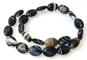 13x18mm Puff Oval Semiprecious Gemstone Beads Black Striped Agate 13x18mm Puff Oval Semiprecious Gemstone Beads Black Striped Agate
