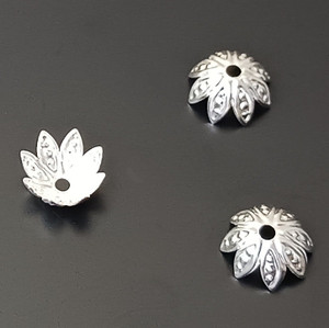 Silver-Plated 4x10mm 8-Leaf Bead Caps Silver-Plated 4x10mm 8-Leaf Bead Caps