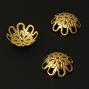 100 Gold-Plated 6x14mm Scallop Bead Caps 100 Gold-Plated 6x14mm Scallop Bead Caps