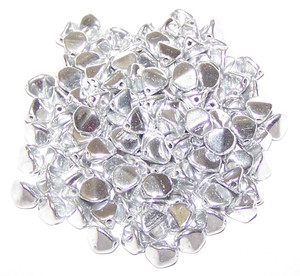 Czech 7mm Pinch Beads - Crystal Labrador Full