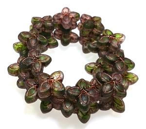Highland Flower 17mm 4-Petal Lily Flower Czech Glass Beads Highland Flower 17mm 4-Petal Lily Flower Czech Glass Beads