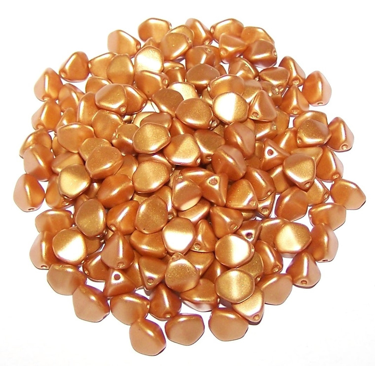 Czech 7mm Pinch Beads - Alabaster Pastel Amber