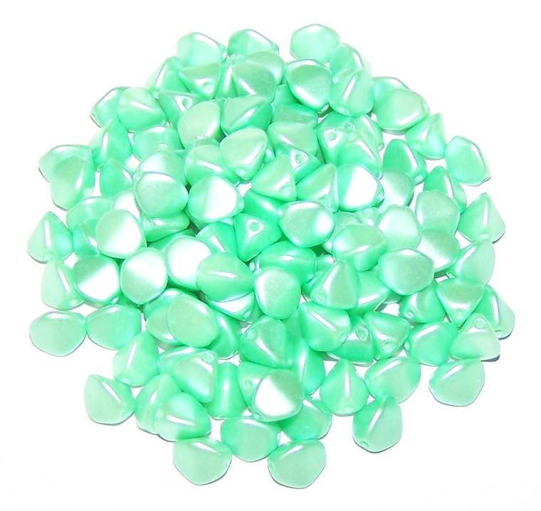 Czech 7mm Pinch Beads - Alabaster Pastel Light Green