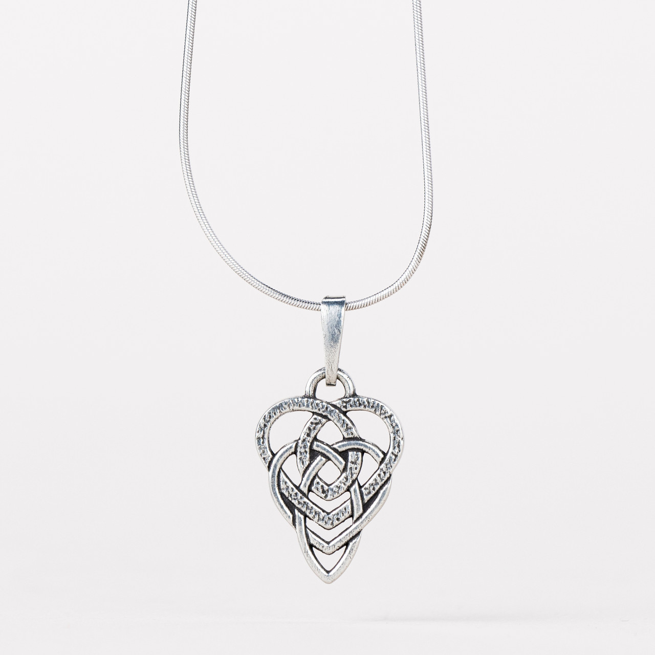 Fior Celtic Love Knot Necklace – Celtic Crystal Design Jewelry