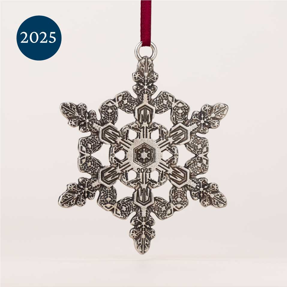 SNOWFLAKE-BENLTEY_ORNAMENT-