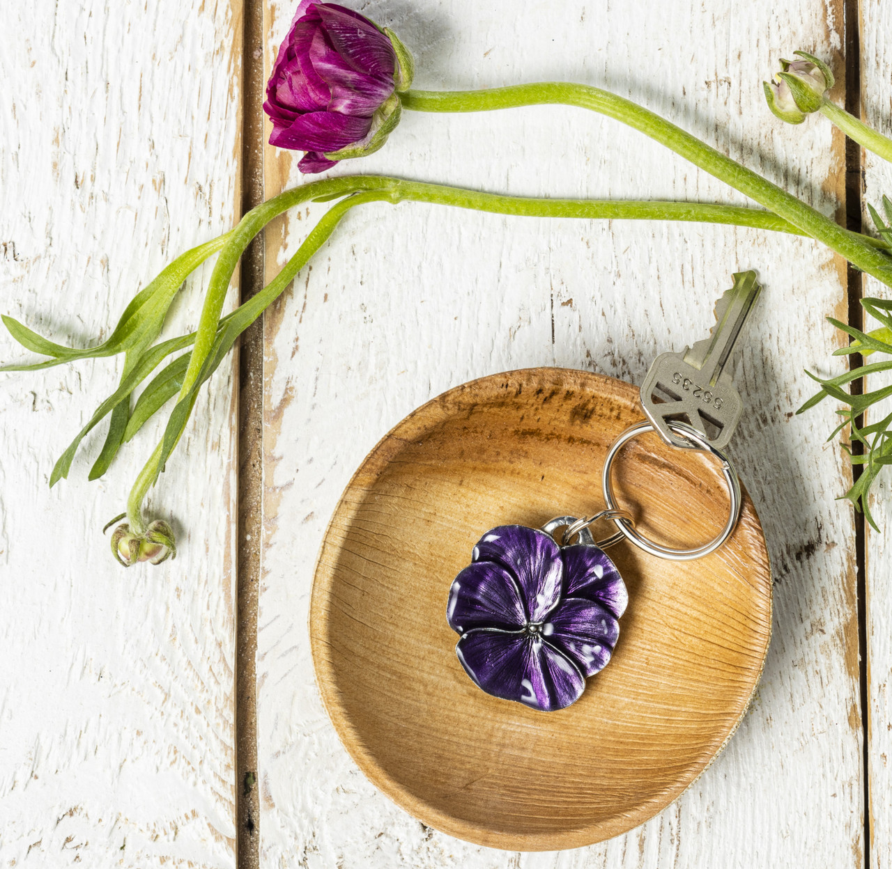 Pansy / Purple Keyring - Danforth Pewter
