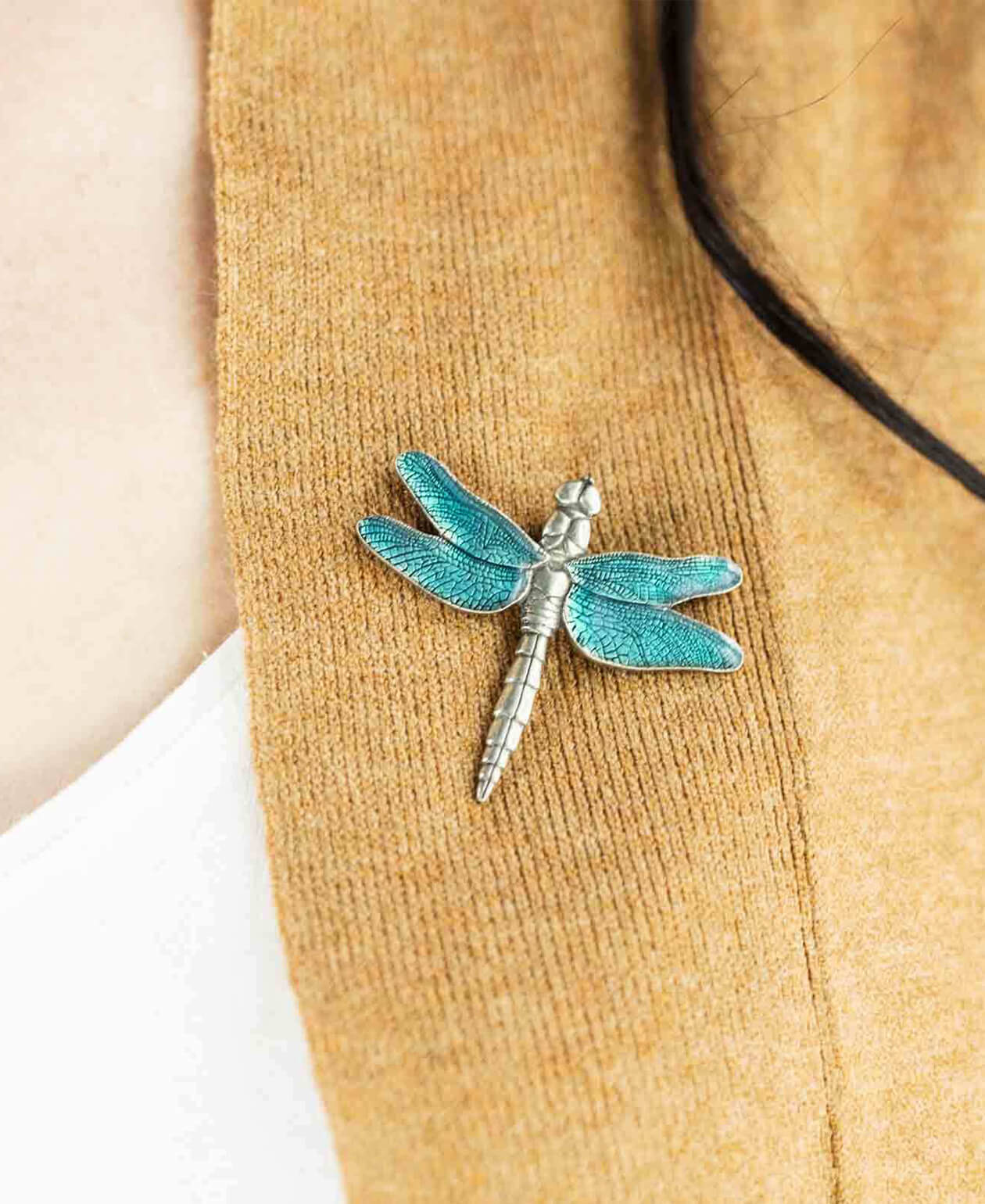 Add a little flutter of Springtime.