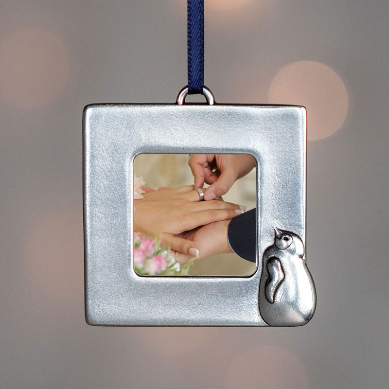 Penguin Photo Frame ornament made of Pewter