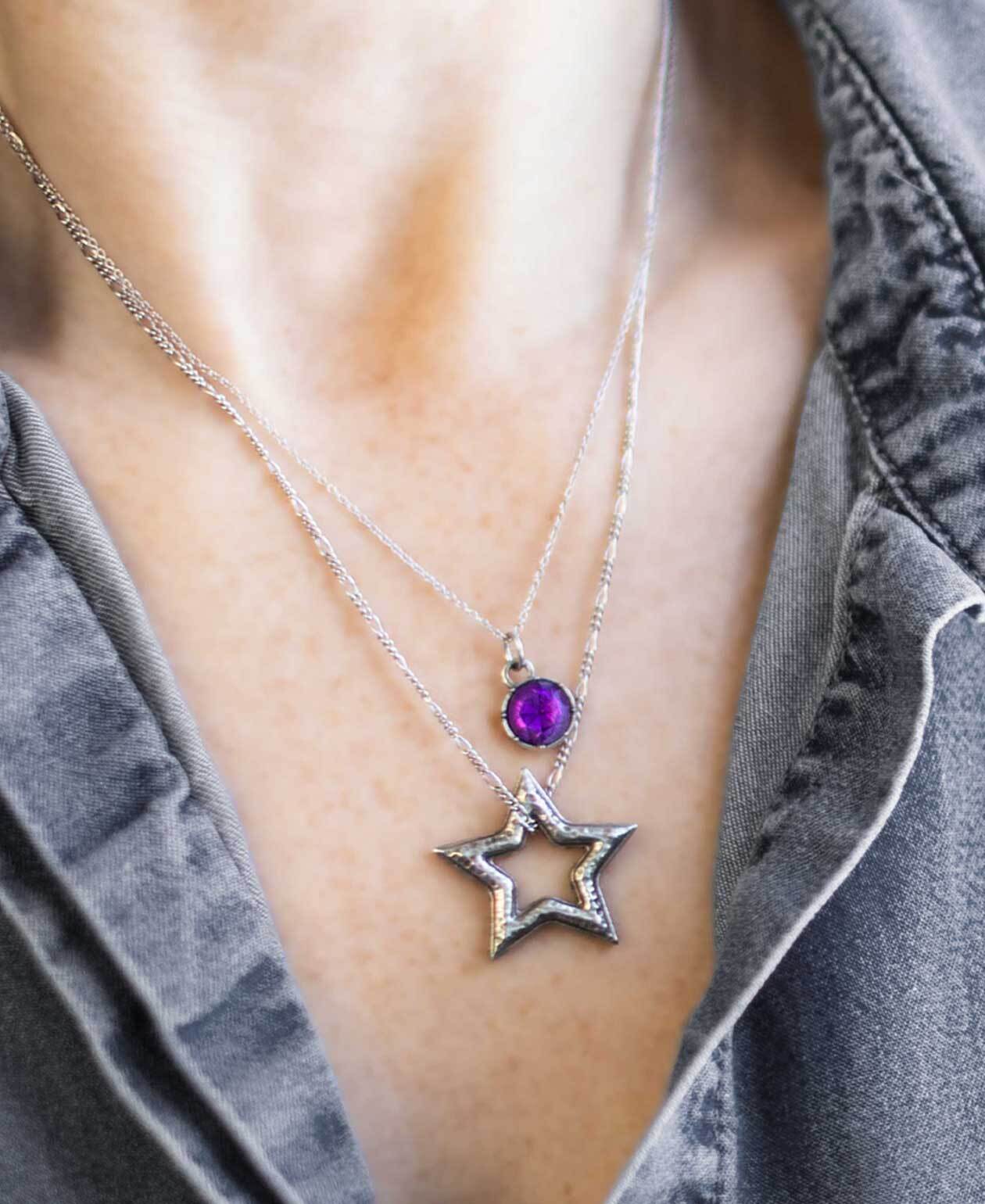 A hint of sparkle—subtle, timeless, and easy to wear.