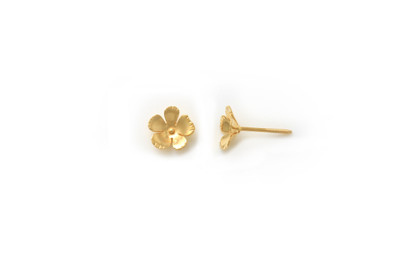 Golden Flower ear studs in 18K Gold with threaded bell back