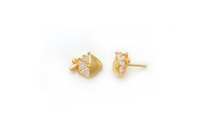 CZ Fish ear studs in 18K Gold with threaded bell back