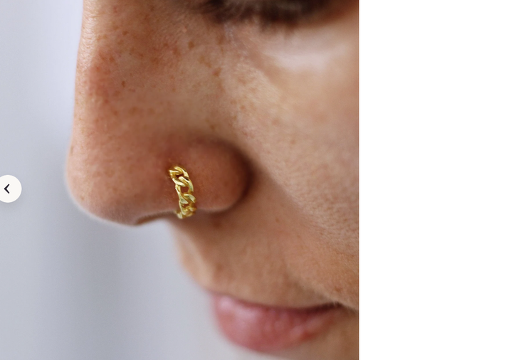 7.5mm 18k Link Chain Design Nose Ring on the nose