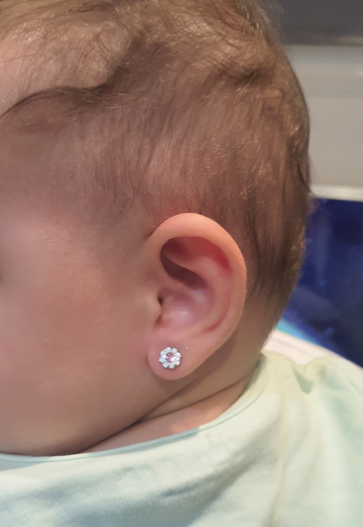 Rose Glitter White Flower Ear Stud SS