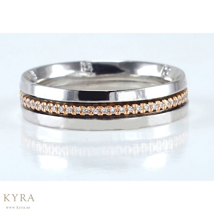 Two Tone Diamond Wedding Band in 18K (5mm)