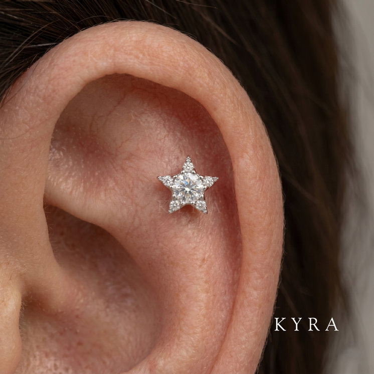 Medium Star CZ Threaded Stud in 18K Solid White Gold on Adult Flat Piercing
