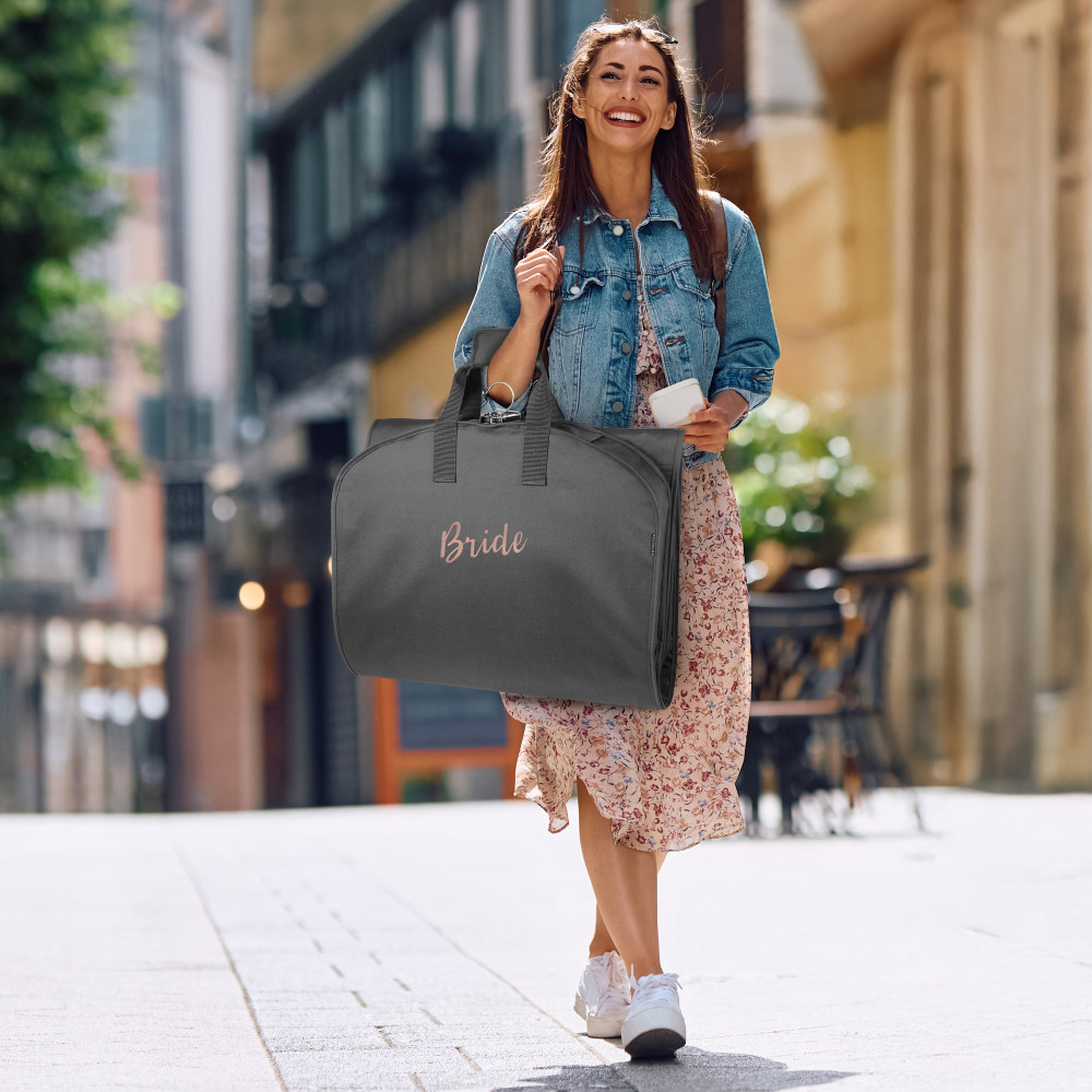 アクセサリー weekends/A man carrying a bag broach WallyBags | 60” Premium Tri-Fold Travel Garment Bag with Pocket