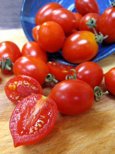 Sliced King Umberto Tomatos - (Lycopersicon lycopersicum)