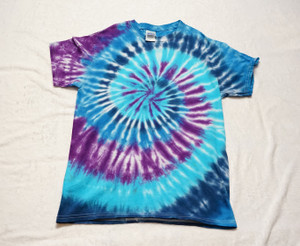Medium Old School Vintage Spiral Tee Medium Old School Vintage Spiral Tee
