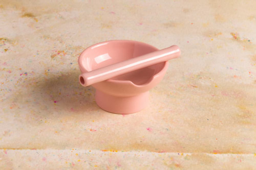 Le Pipe plus a matching soft pink herb bowl/ashtray.