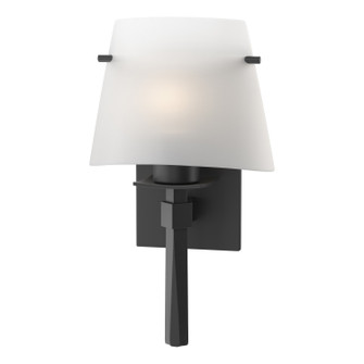 Beacon Hall One Light Wall Sconce in Black (39|204825-SKT-10-GG0246)
