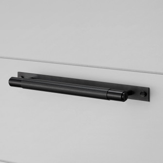 Pull Bar in Black (576|UPB-023960)