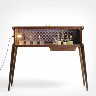 Whisky Bar in American Walnut (576|US-RS-WA-BR-GBS-A)