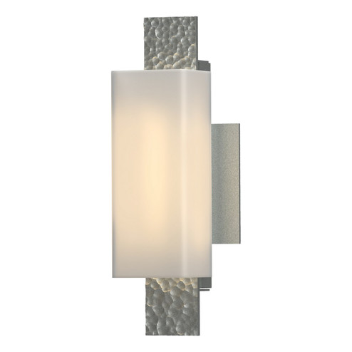 Oceanus One Light Wall Sconce in White (39|207693-SKT-02-GG0441)