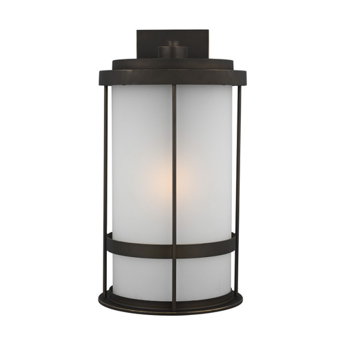 Wilburn One Light Outdoor Wall Lantern in Antique Bronze (1|8890901-71)