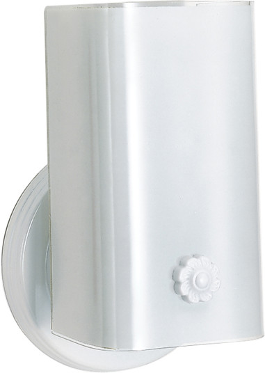 One Light Vanity in White (72|SF77-989)