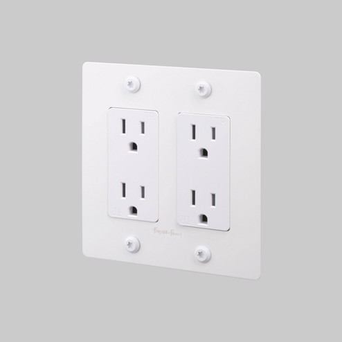 Outlet in White (576|NSK-144370)