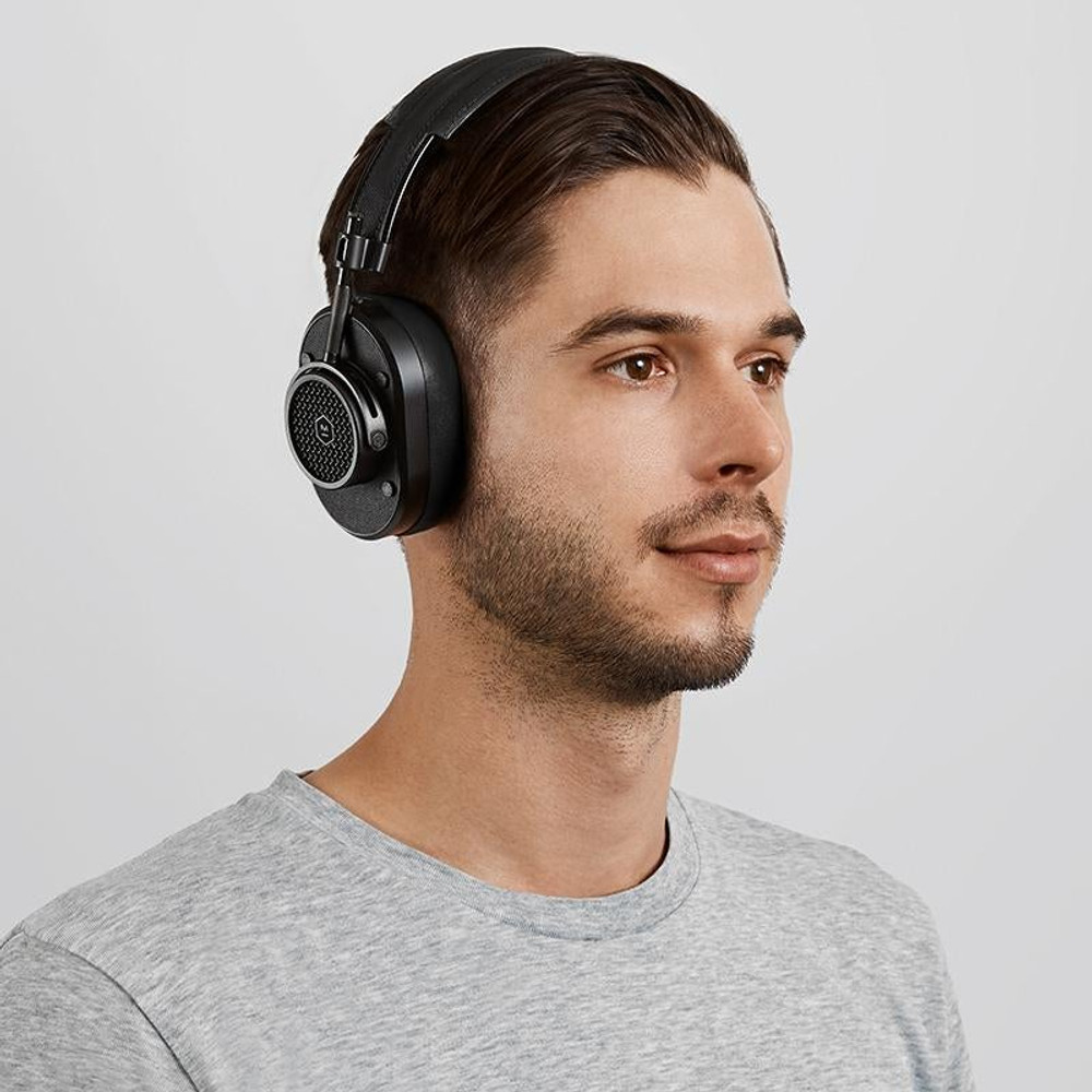 Master & Dynamic MH40 Wireless Over-Ear Headphones (Black Metal / Black Coated Canvas)