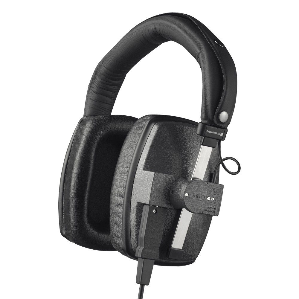 Beyerdynamic DT 150 Professional Studio Headphones, Closed-Back, 250 Ohms