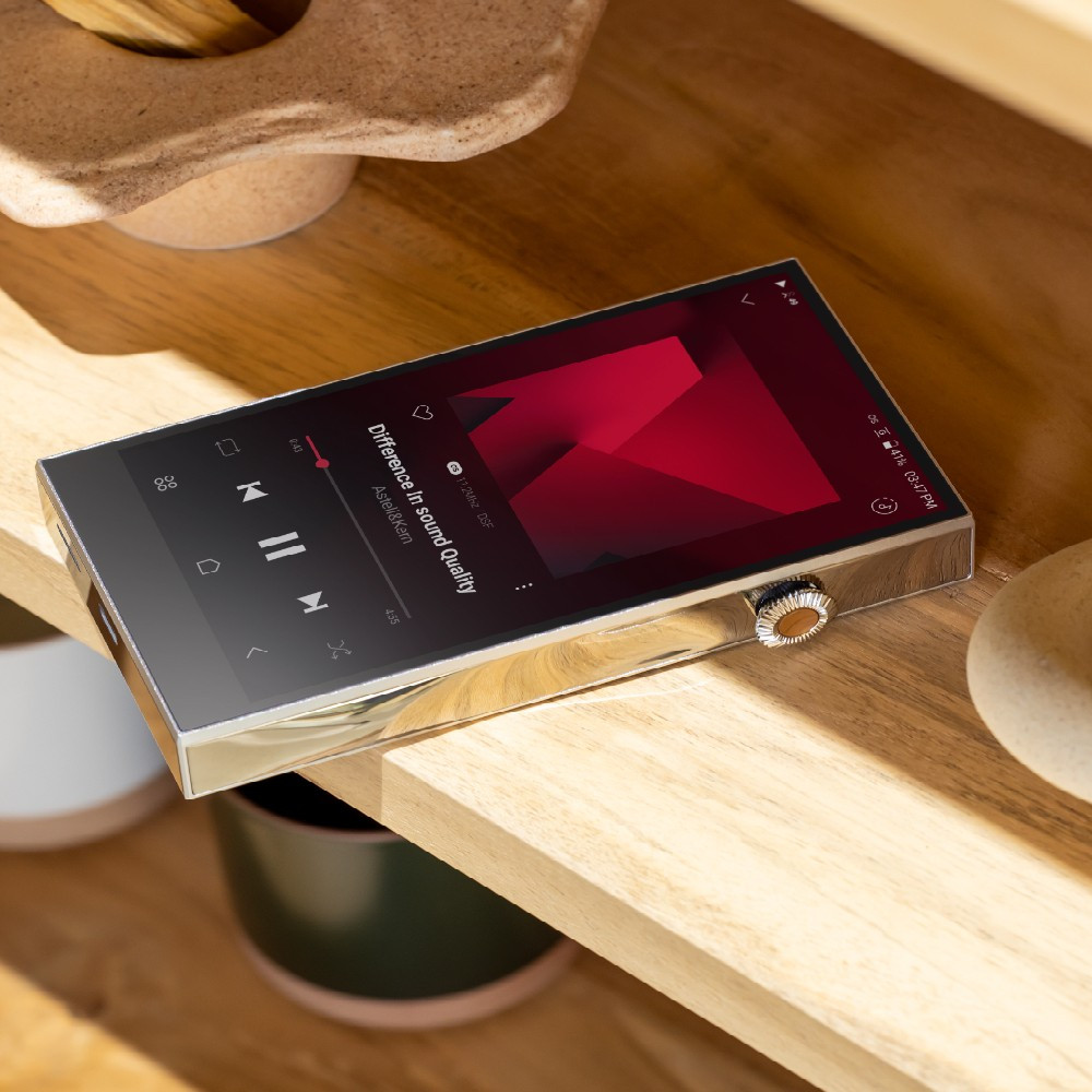 Astell & Kern SE300 High-Resolution Digital Audio Player