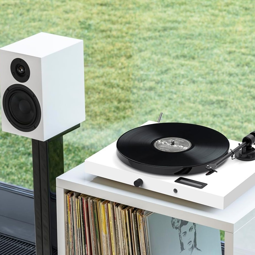 Pro-Ject Juke Box E1 HiFi Set (White)