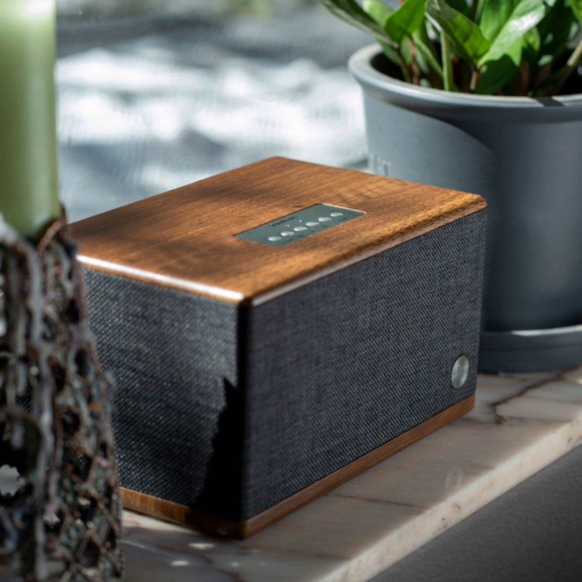 addon bluetooth speaker