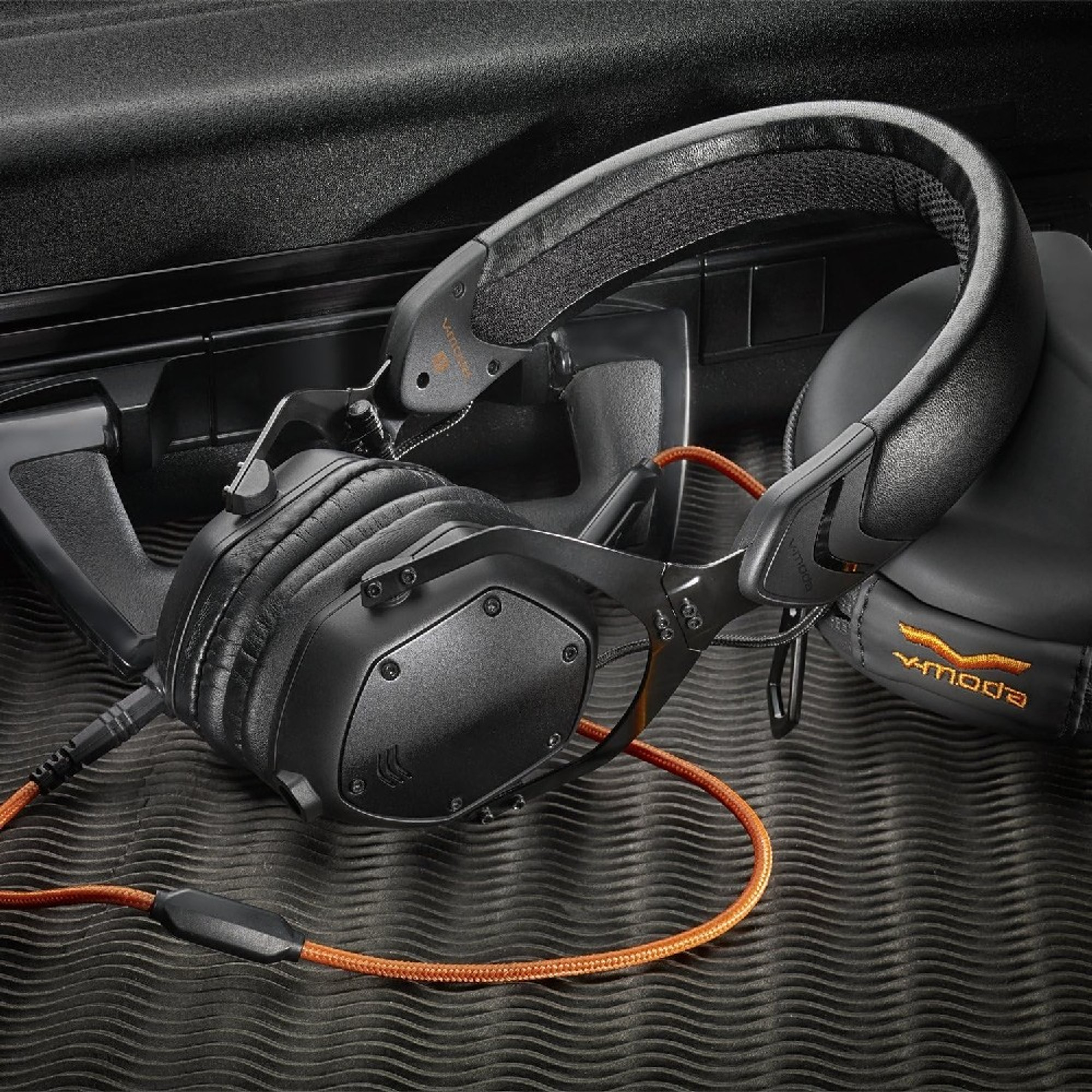 V-MODA XS 3D Custom On-Ear Headphones (Matte Black Metal) | V-MODA 