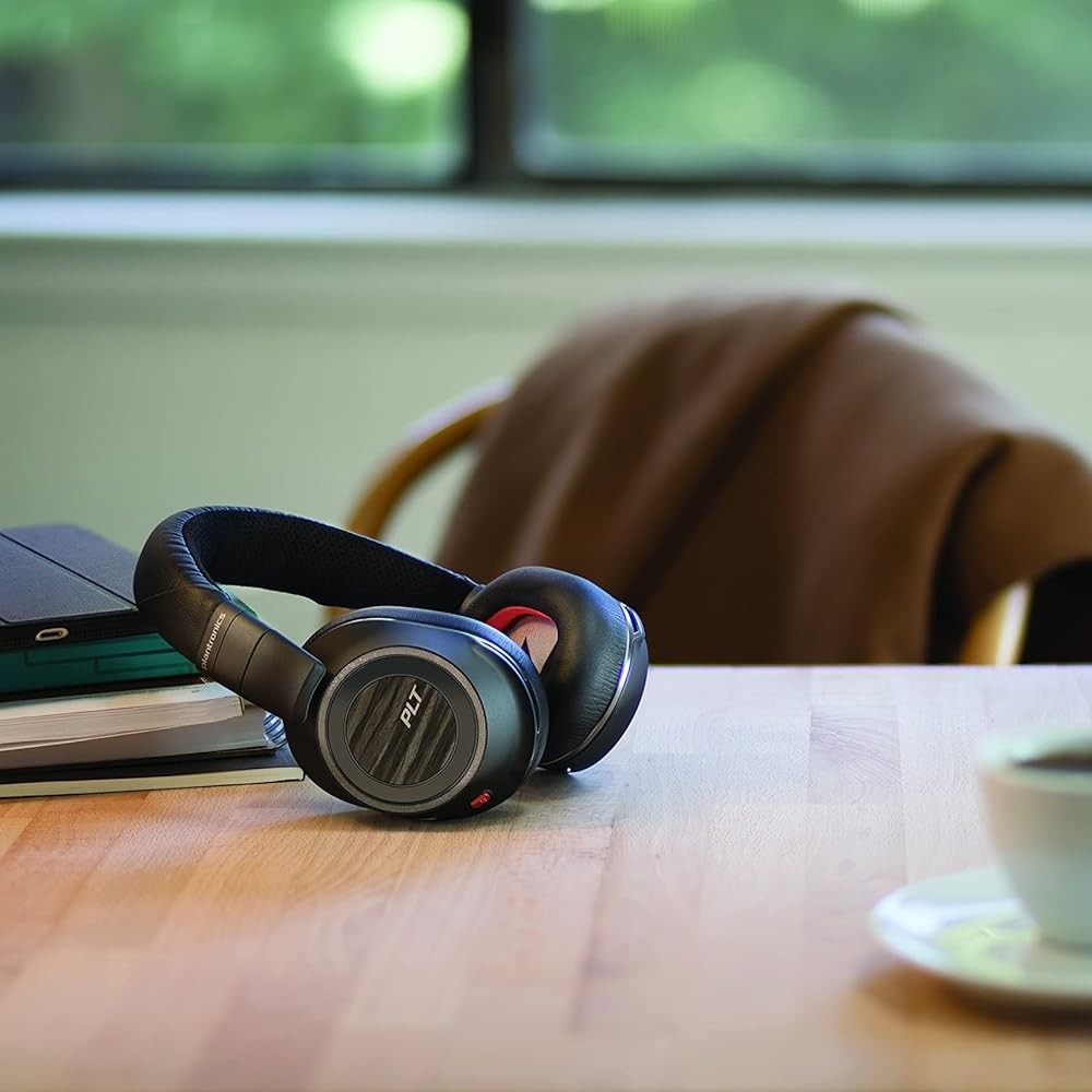 poly plantronics Voyager 8200 UC ヘッドセット Voyager 8200 UC｜VOYAGER 8200 UC シリーズ｜Poly社 ビデオ会議