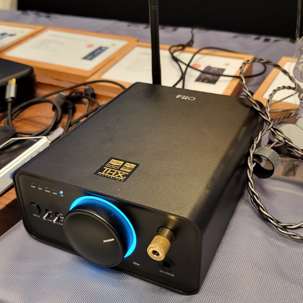FiiO K7 DAC ヘッドホンアンプ（FiiOのヘッドホンアンプ「K7」を