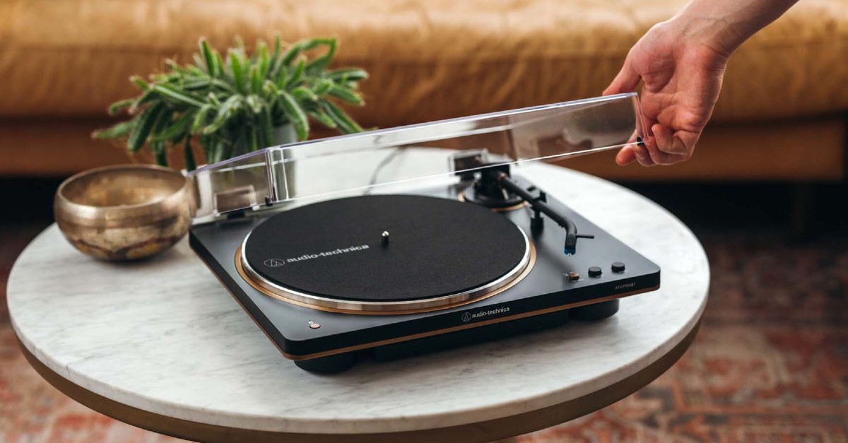 Experience Vinyl Like Never Before: A Deep Dive into the AT-LP70xBT ...