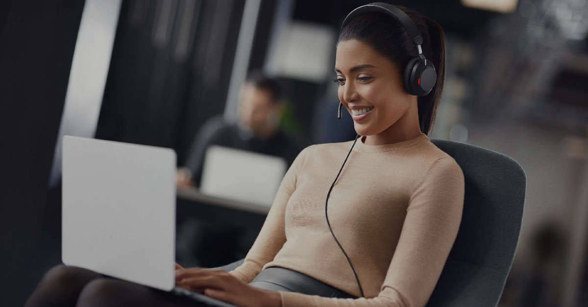 Discovering the Jabra Evolve2 40 SE — An Ideal Headset for Hybrid Work ...