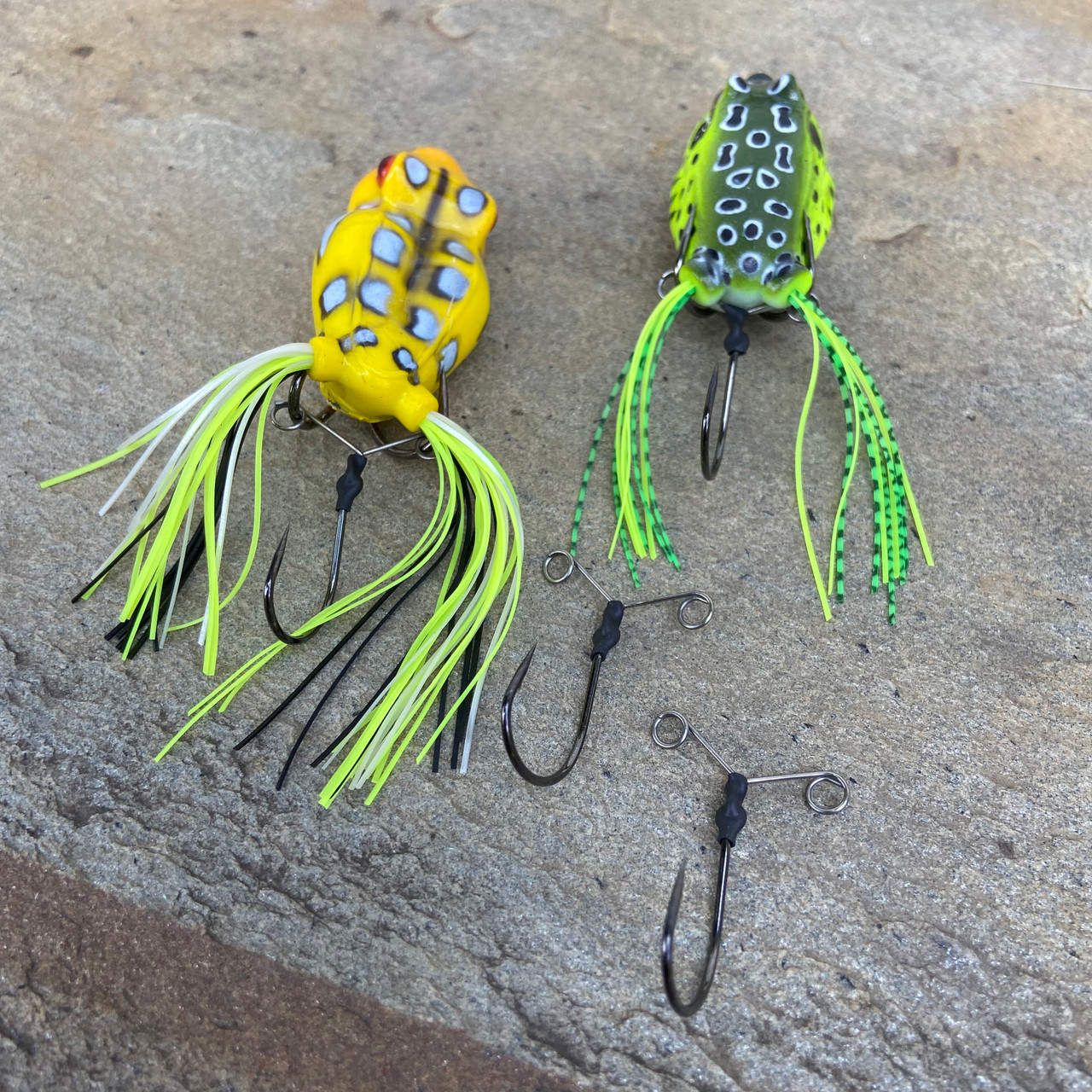 YELLOW FROG FISHING HOOK